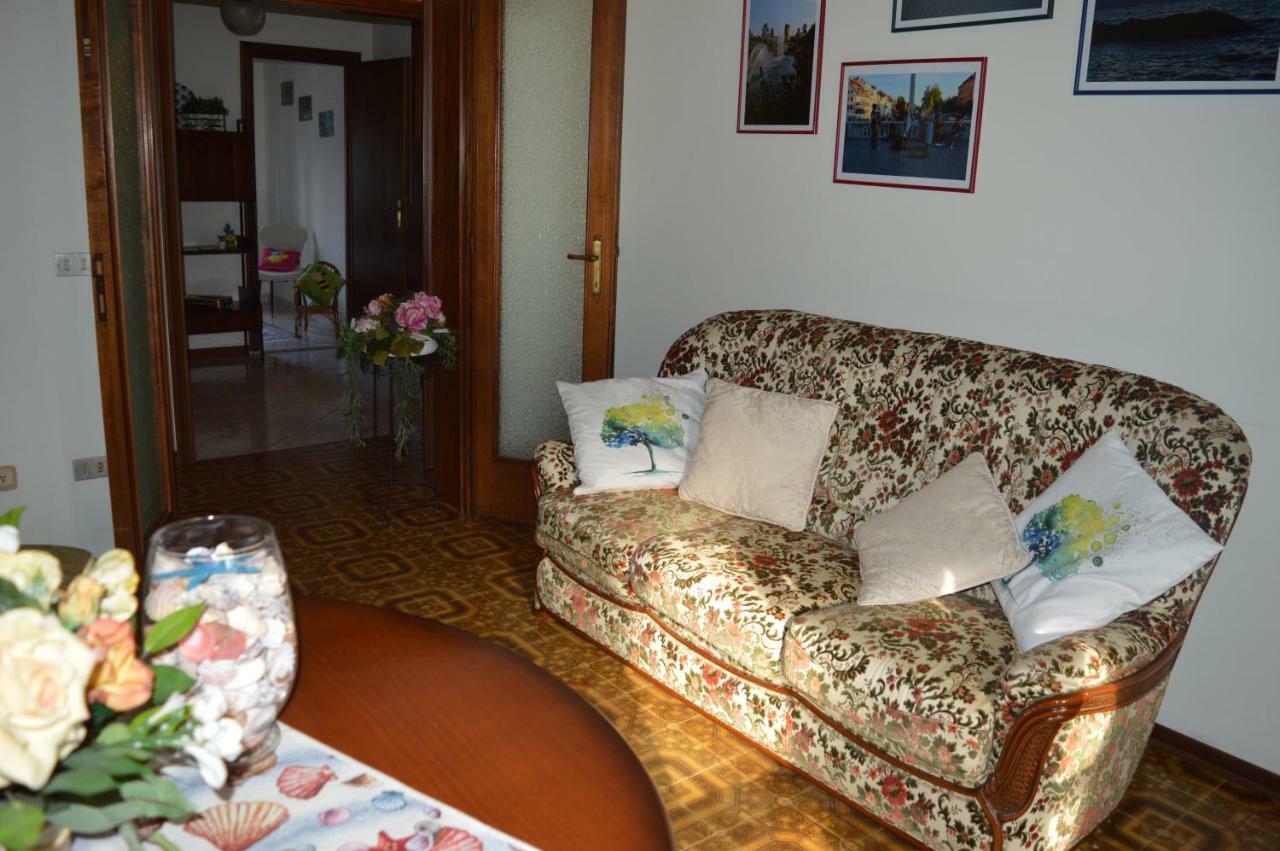 Casa Iliana Apartment Viareggio Luaran gambar